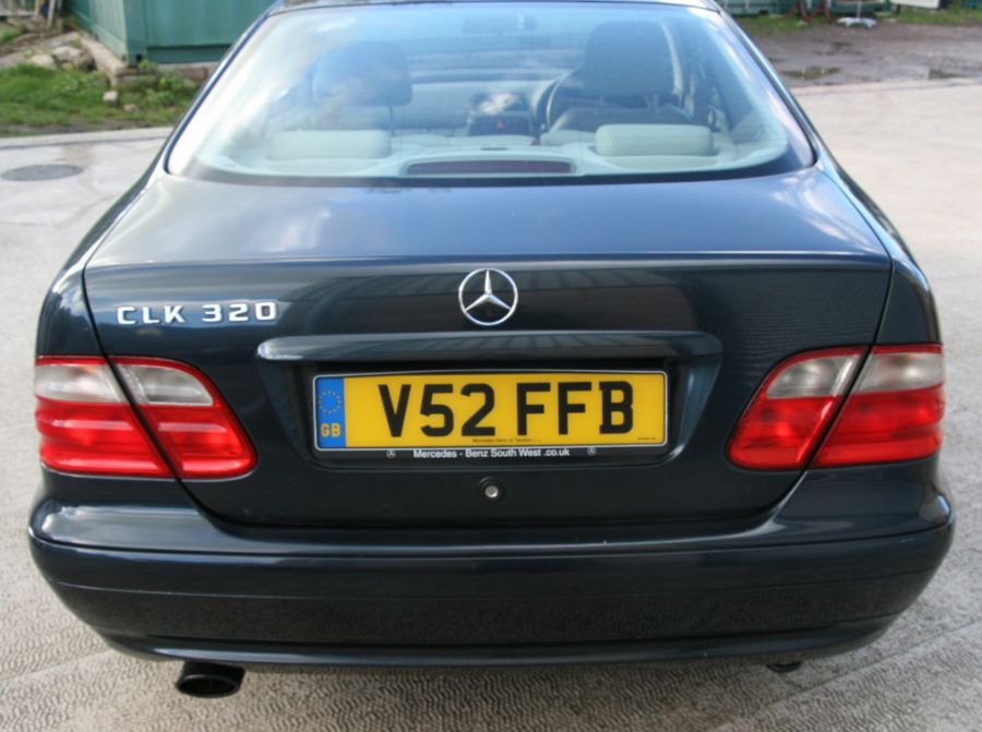 A 1999 Mercedes Benz CLK 320 Coupe, registration no. V52 FFB, chassis no. WDB2863652F-117137, - Image 9 of 10