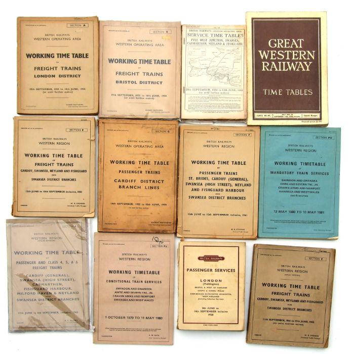 Railway interest: A collection of various timetables to include British Railways Western Operating - Image 2 of 3