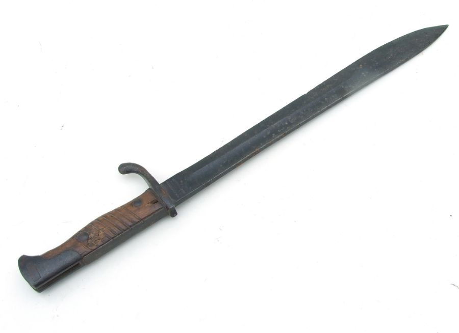 A WWI Imperial German Butcher bayonet. Makers mark to ricasso WAFFENFABRIK MAUSER A.G. OBERNDORF.a. - Image 3 of 3