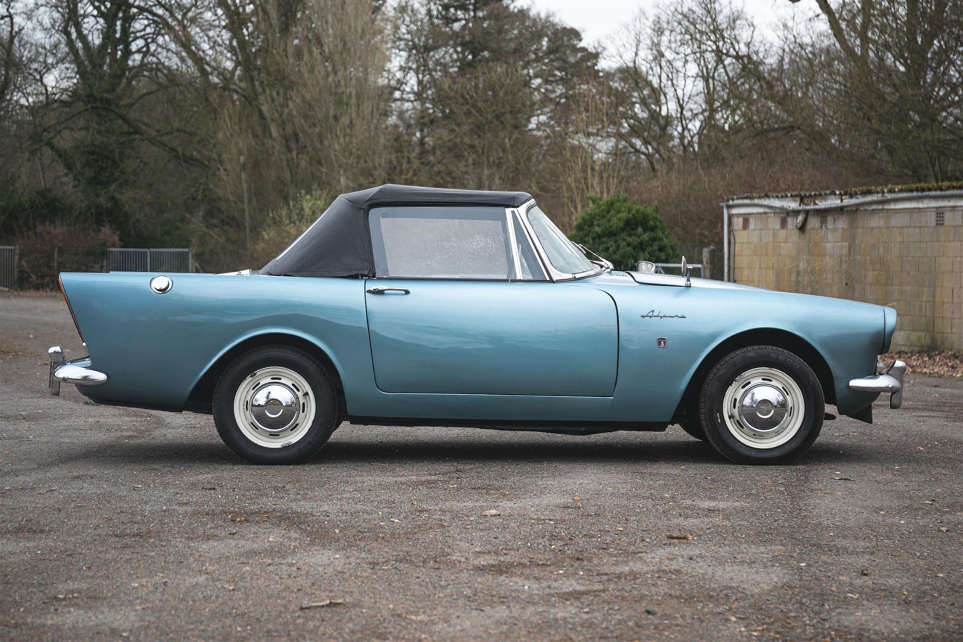 1964 Sunbeam Alpine 1600 Series III - Image 2 of 19