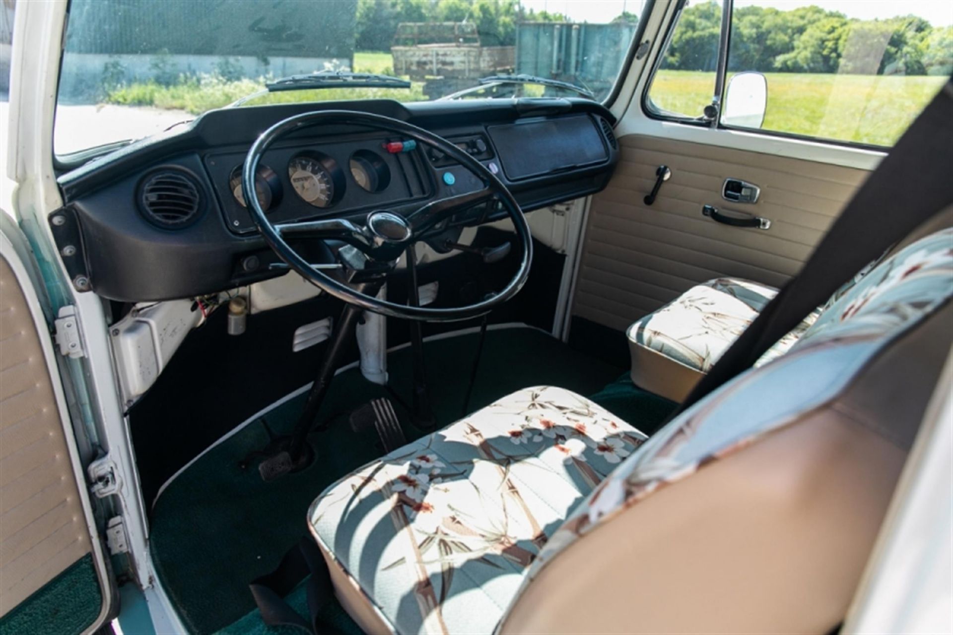 1969 Volkswagen Type 2 Westfalia Bay Window Camper - Image 7 of 10