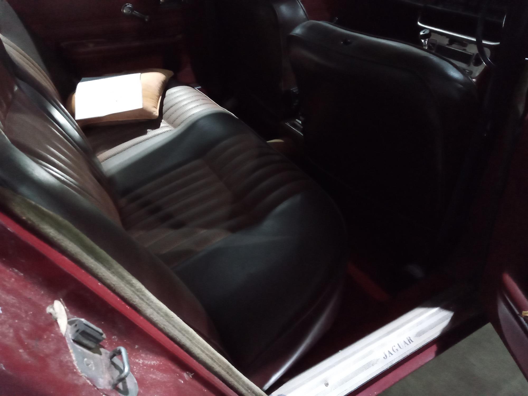 1972 Jaguar XJ6 4.2 Series 1(Manual with O/D) - Image 7 of 9