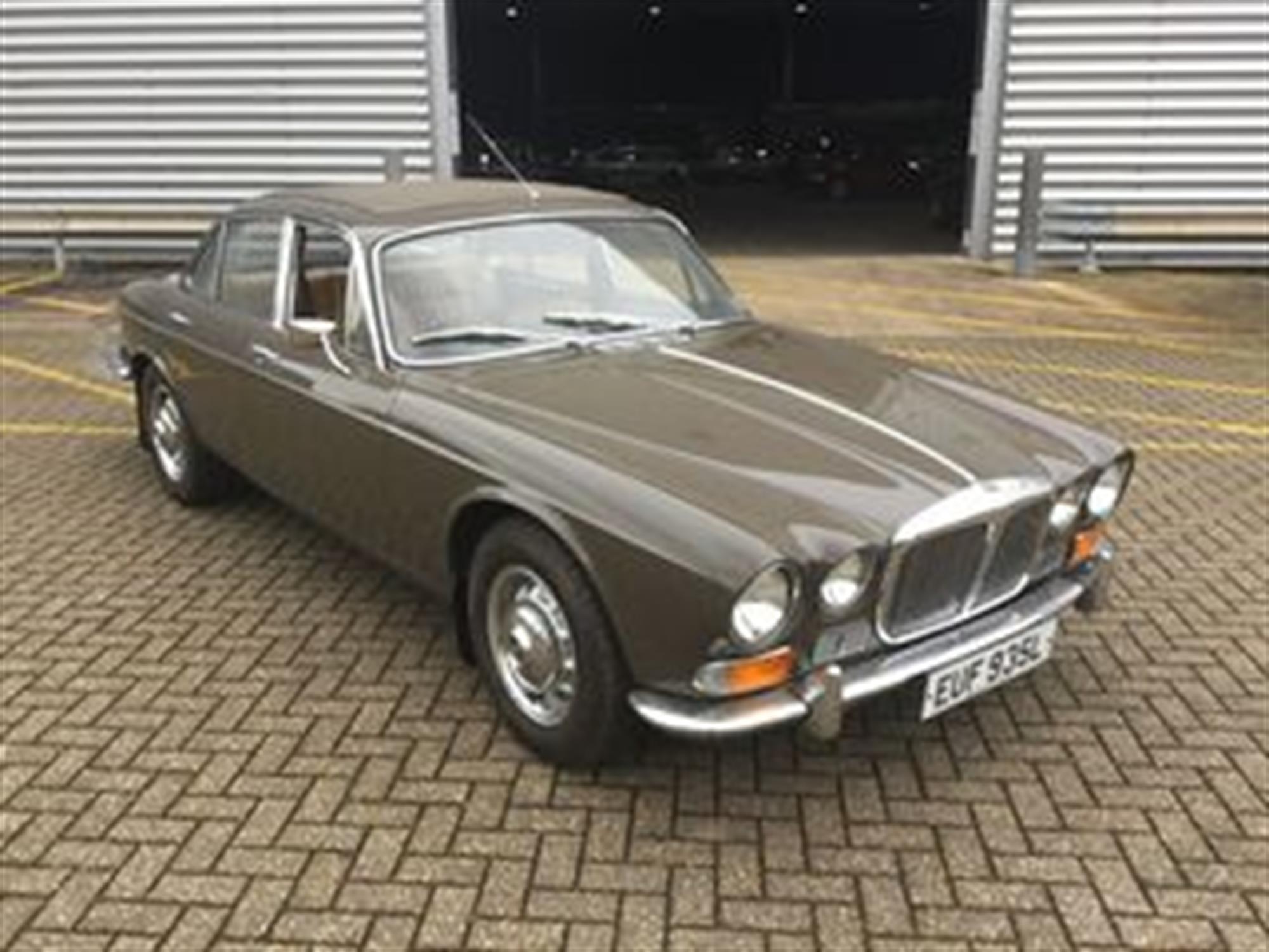 1972 Daimler Double-Six Series 1