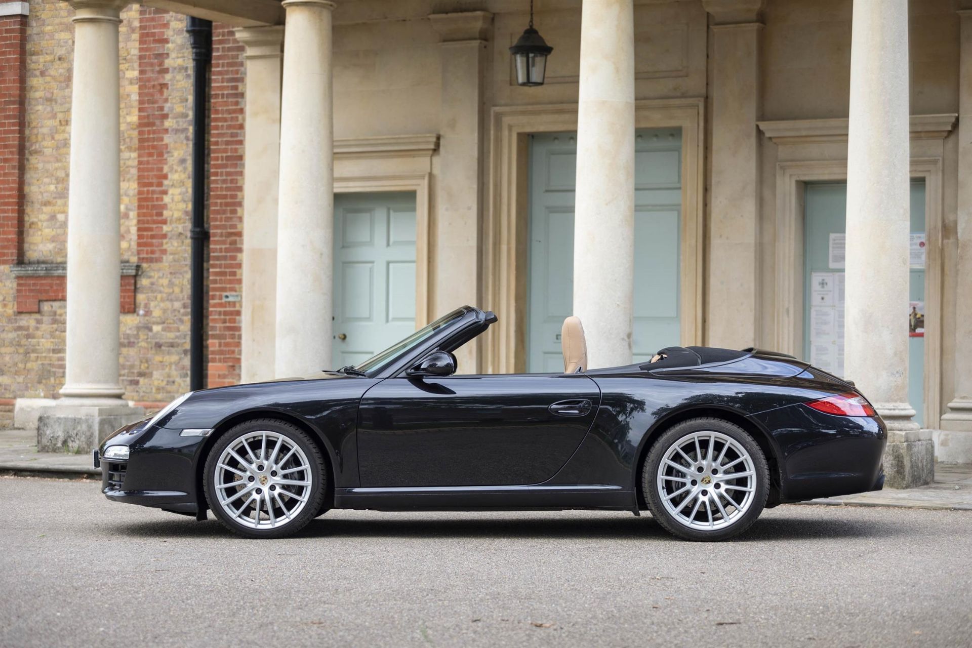 2009 Porsche 911 (997) Gen 2 3.6 Carrera Cabriolet (PDK) - Image 2 of 5