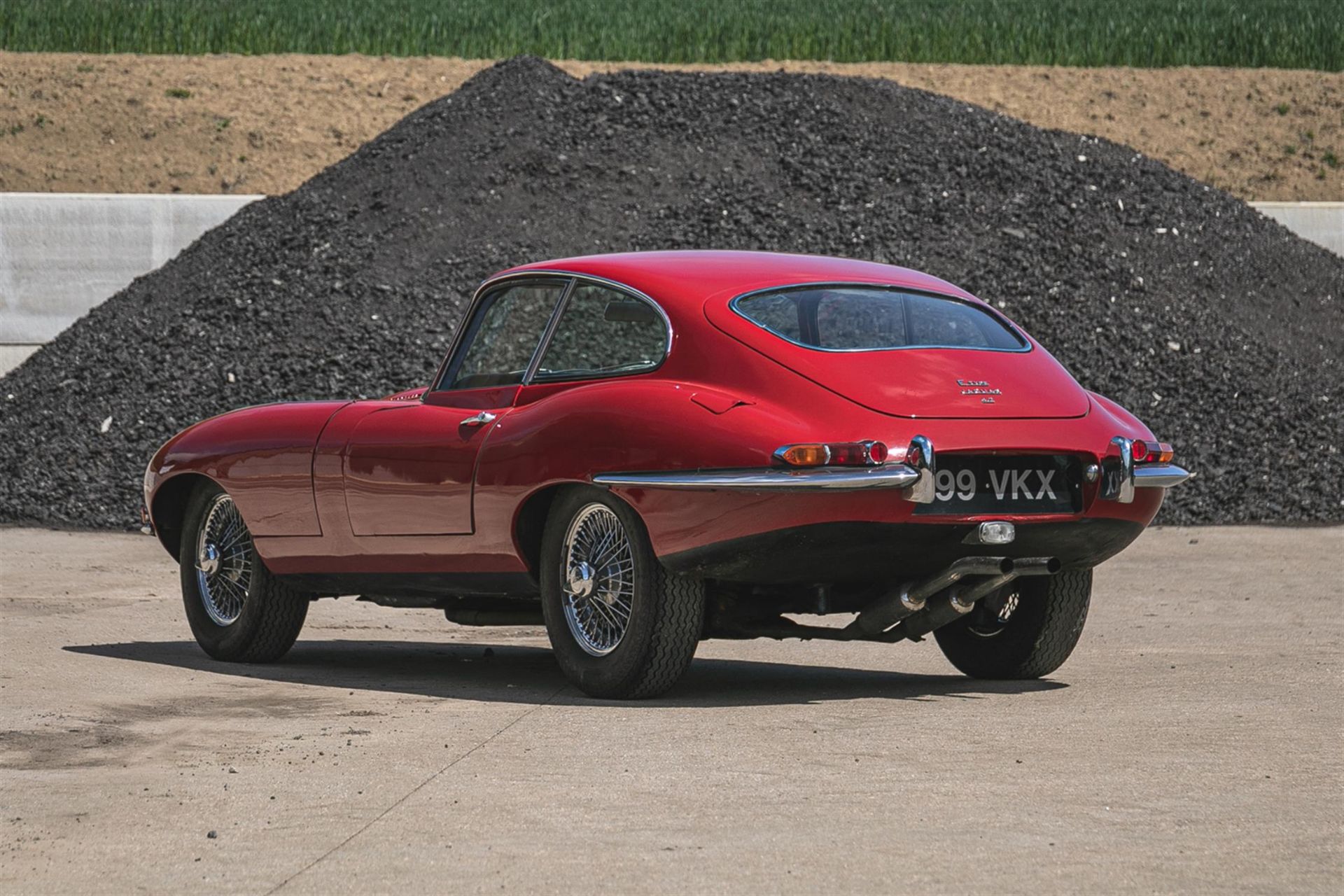 1967 Jaguar E-Type S1.5 FHC - Image 2 of 4