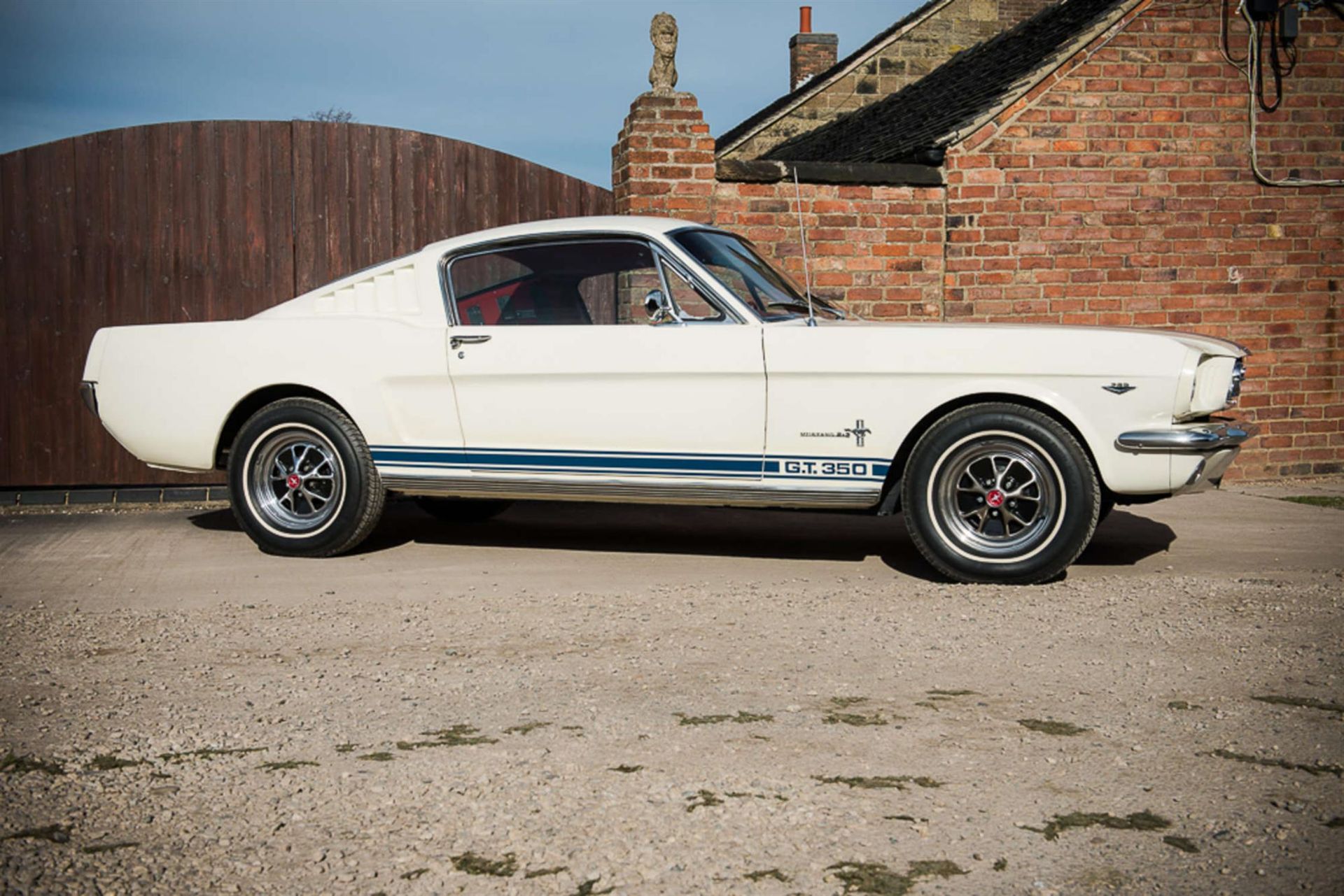 1965 Ford Mustang 289 Fastback - Image 2 of 10