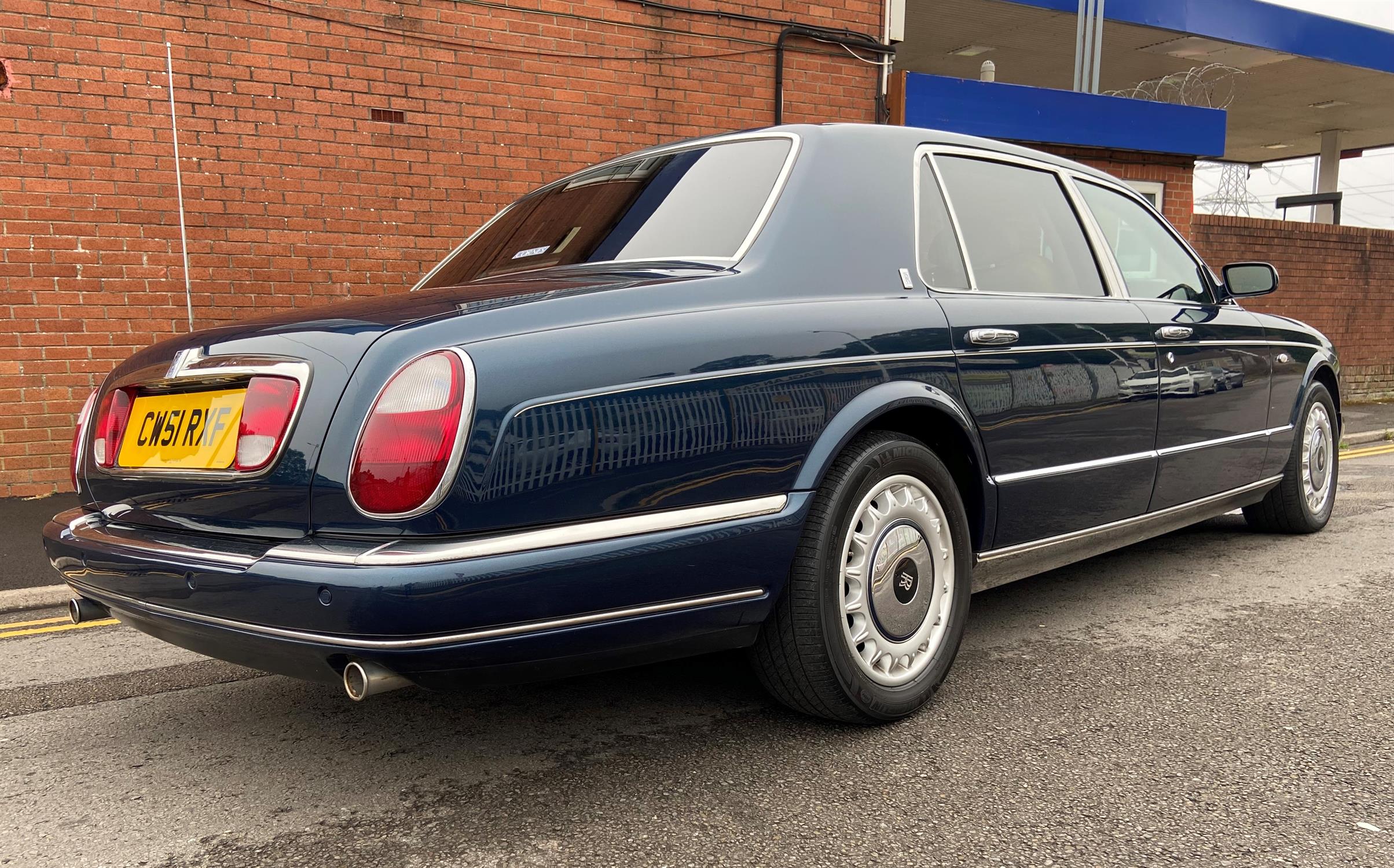 **Regretfully Withdrawn** 2001 Rolls-Royce Silver Seraph Park Ward - Image 3 of 3