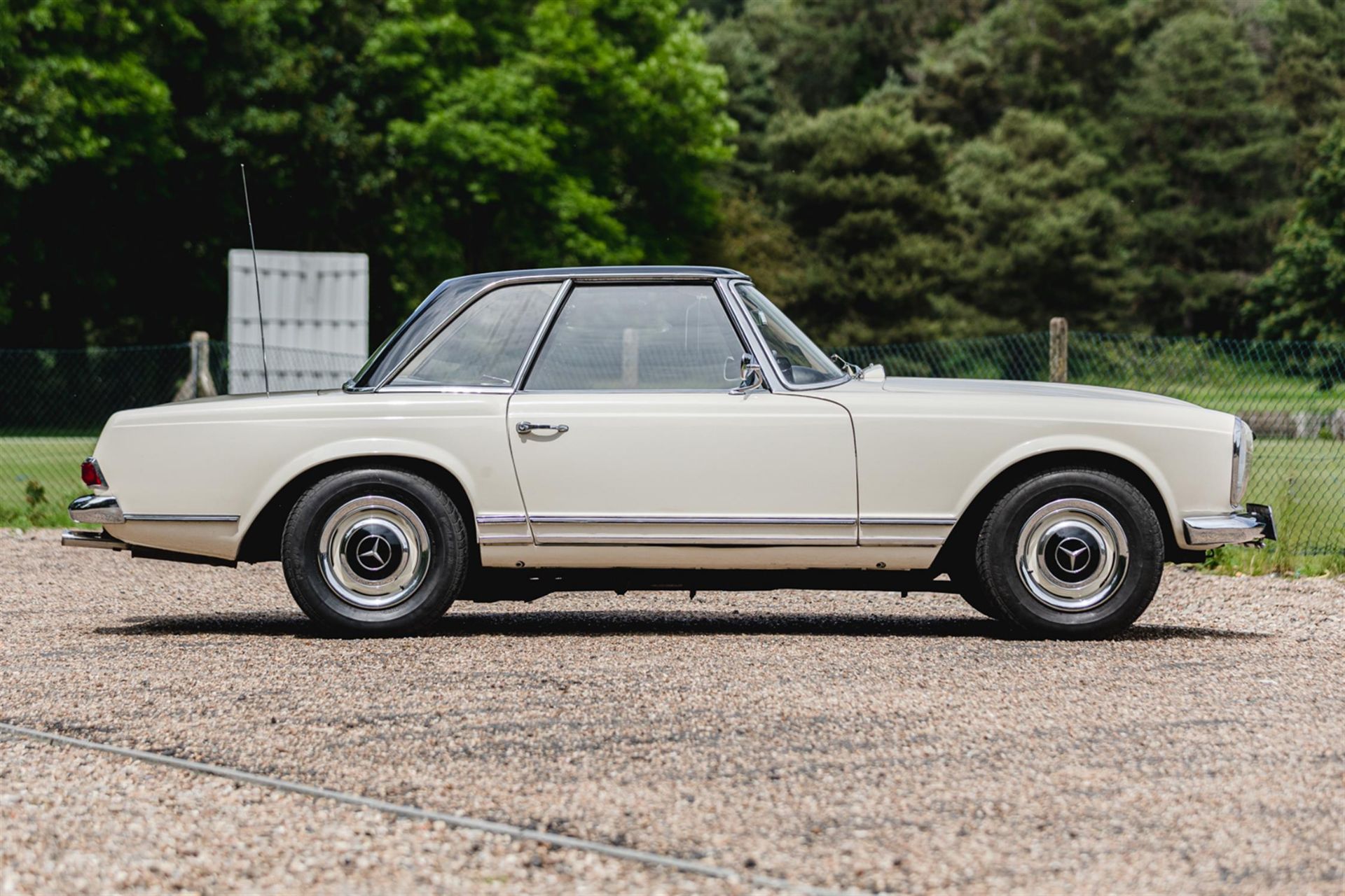 1965 Mercedes-Benz 230SL (W113) - Ex Britt Ekland - Image 5 of 5