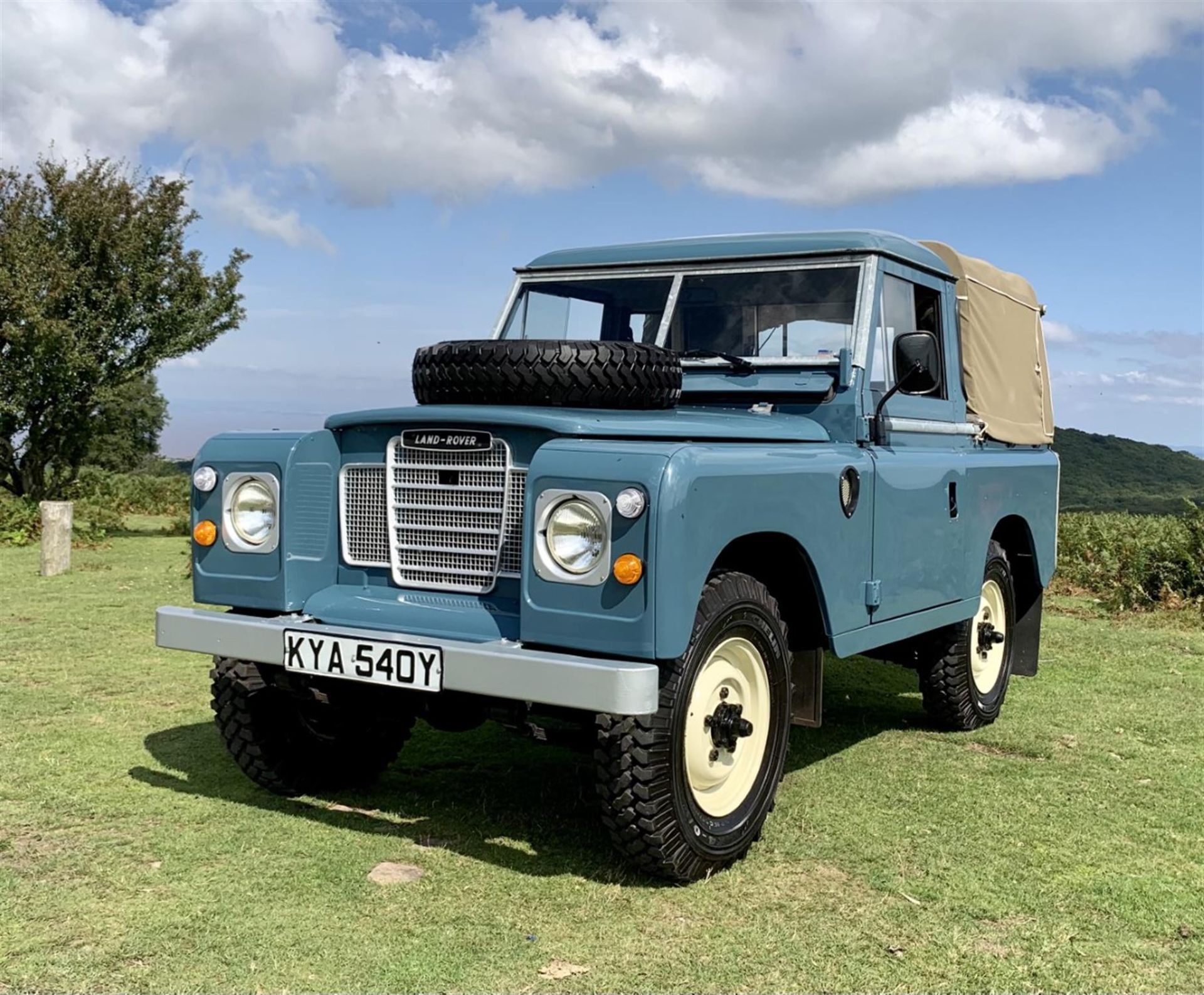 1983 Land Rover Series Three Truck Cab 3/4 Tilt