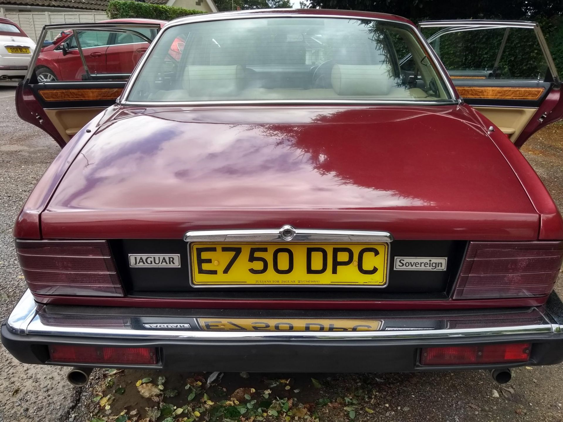 1987 Jaguar Soveriegn (XJ40) - Image 2 of 4