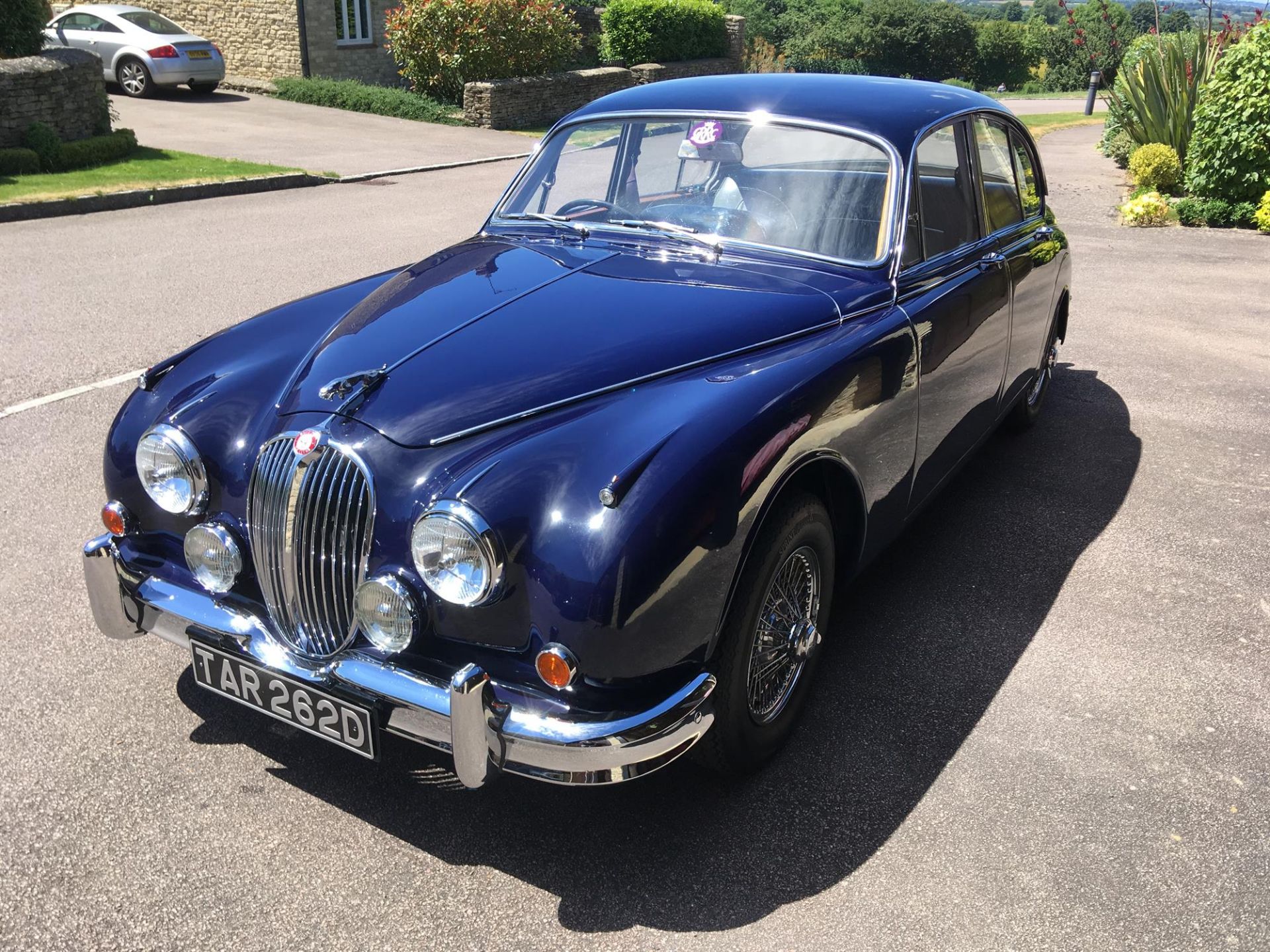 1966 Jaguar Mk2 3.8 Manual O/D - Image 2 of 4