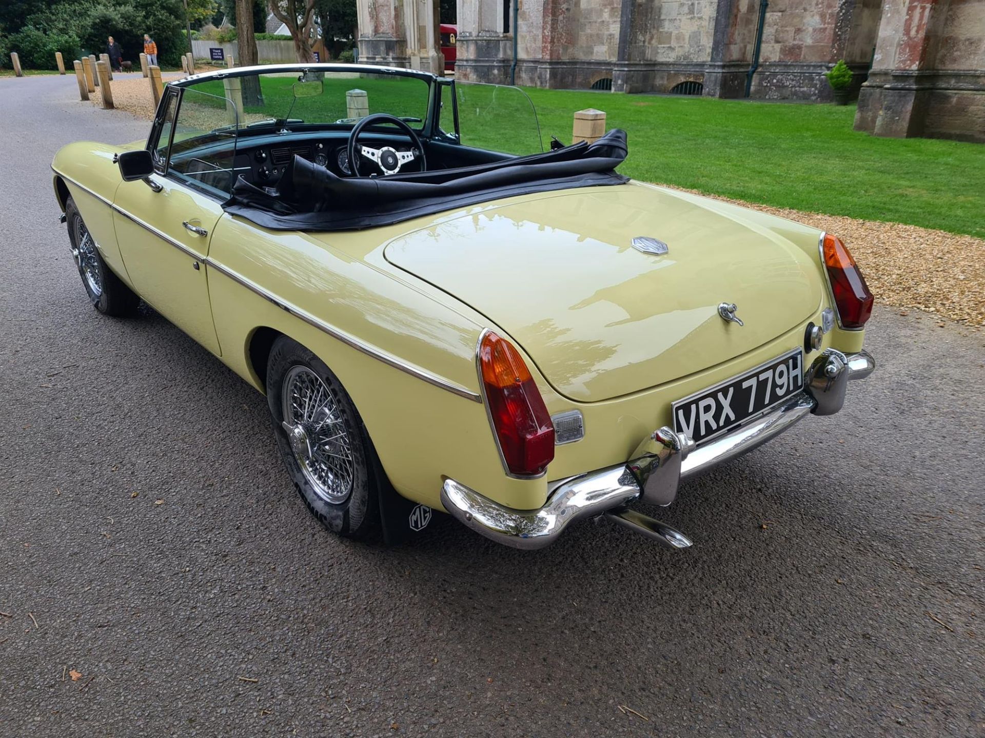 1969 MG B Roadster - Image 3 of 4