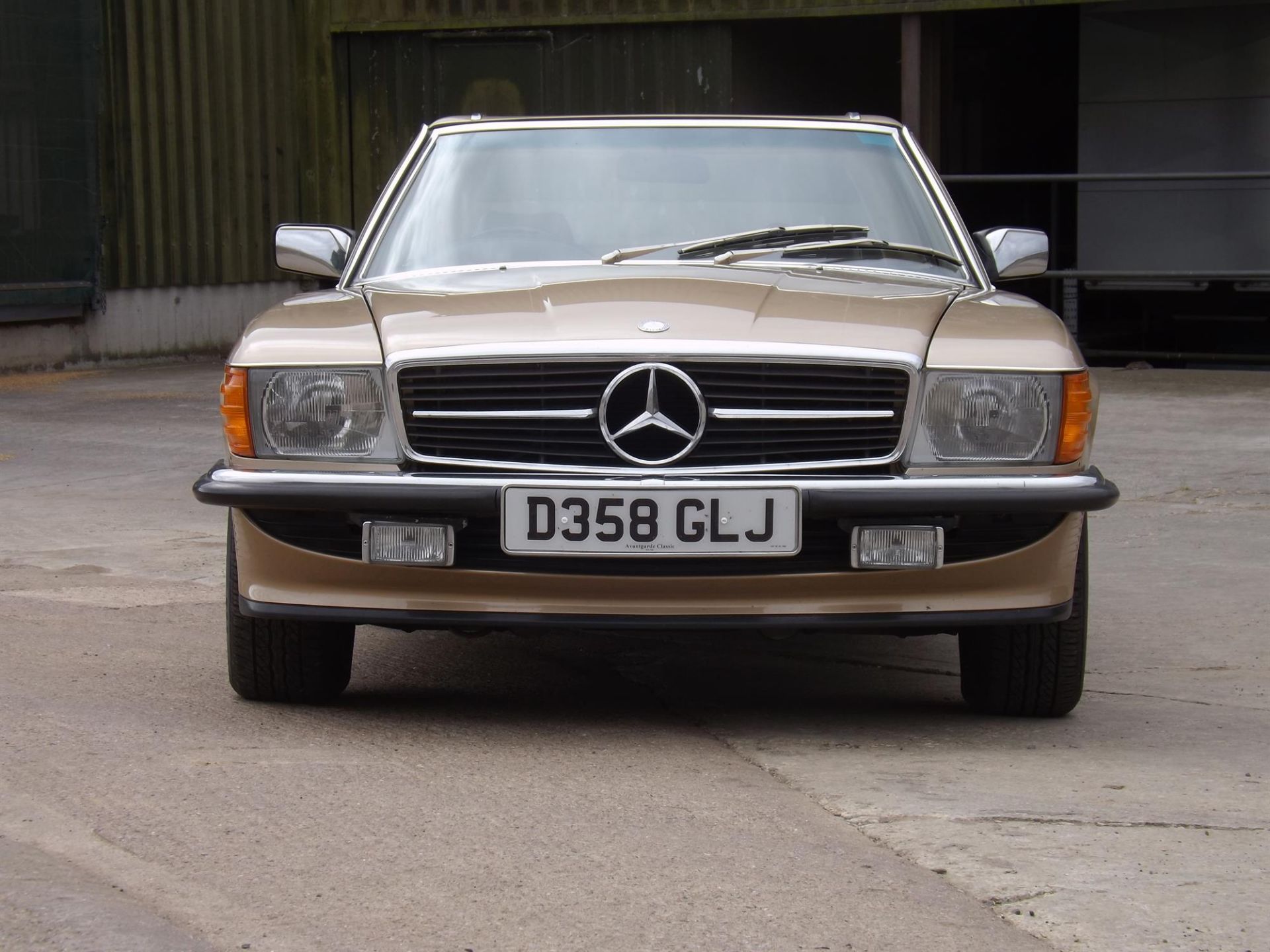 1986 Mercedes-Benz 300SL (R107) - Image 2 of 4