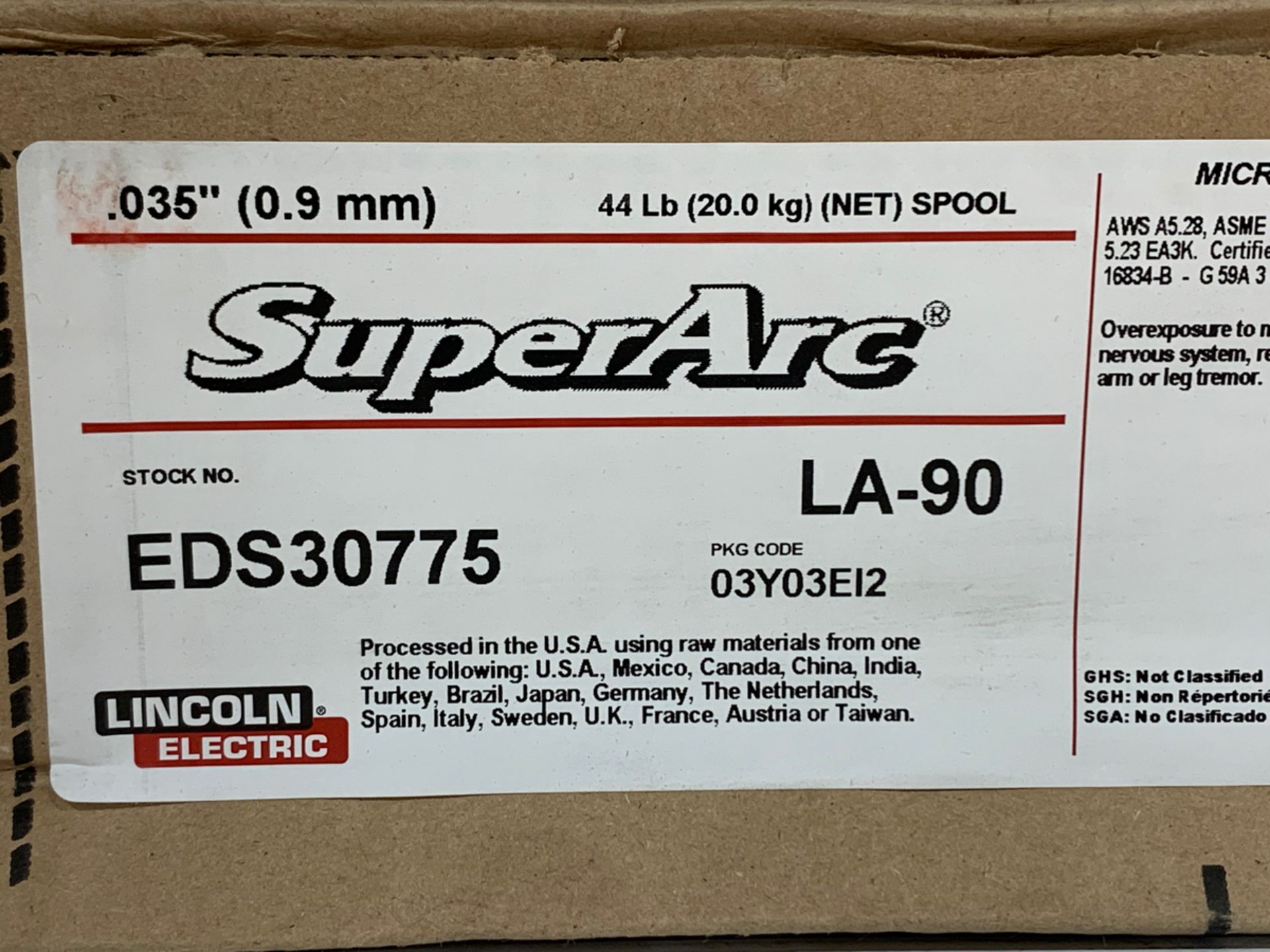 LINCOLN LA-90 (EDS30775) WELDING WIRE ER80S-D2, DIA: 0.035” (0.9MM), 20KG SPOOL/BOBINE *** DUE TO - Image 2 of 3