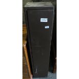 VIEWING/COLLECTION FOR THIS LOT IS AT ACCESS HOUSE, 157 THE BUTTS, FROME, BA11 4AQ METAL GUN CABINET