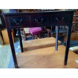 MAHOGANY SIDE TABLE WITH 3 DRAWERS