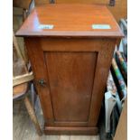 BEDSIDE CABINET & 2 KITCHEN CHAIRS