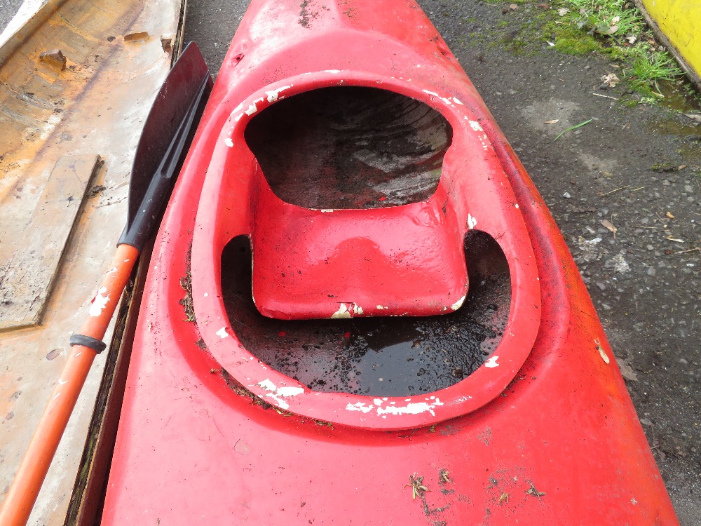 2 CANOES, PART CANOE MOULD & 1 PADDLE - Bild 5 aus 6