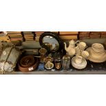 SHELF OF COLLECTABLES INCLUDING MIRROR, BOXED TEASPOONS, PLATEWARE, ORNATE LAMP ETC