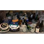 SHELF OF COLLECTABLE ASHTRAYS, BREWERIANA ITEMS INCLUDING BEER MUGS, GLASSES ETC