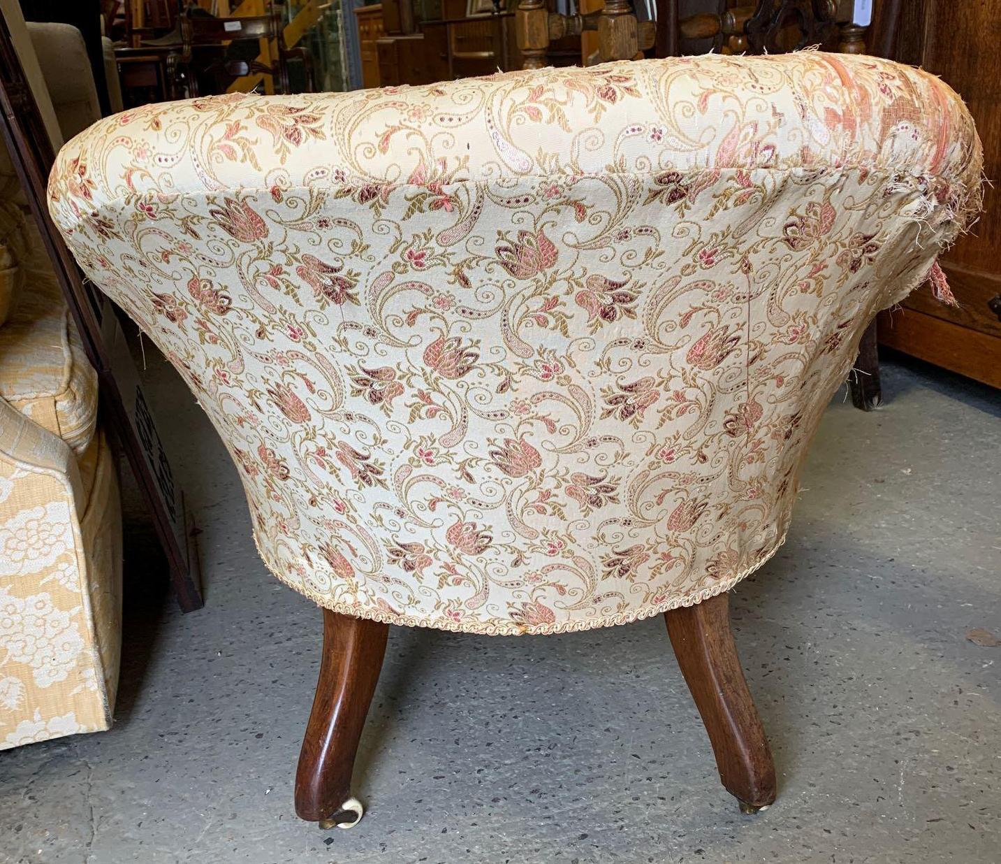 VICTORIAN BUTTON BACK CHAIR - Image 3 of 3