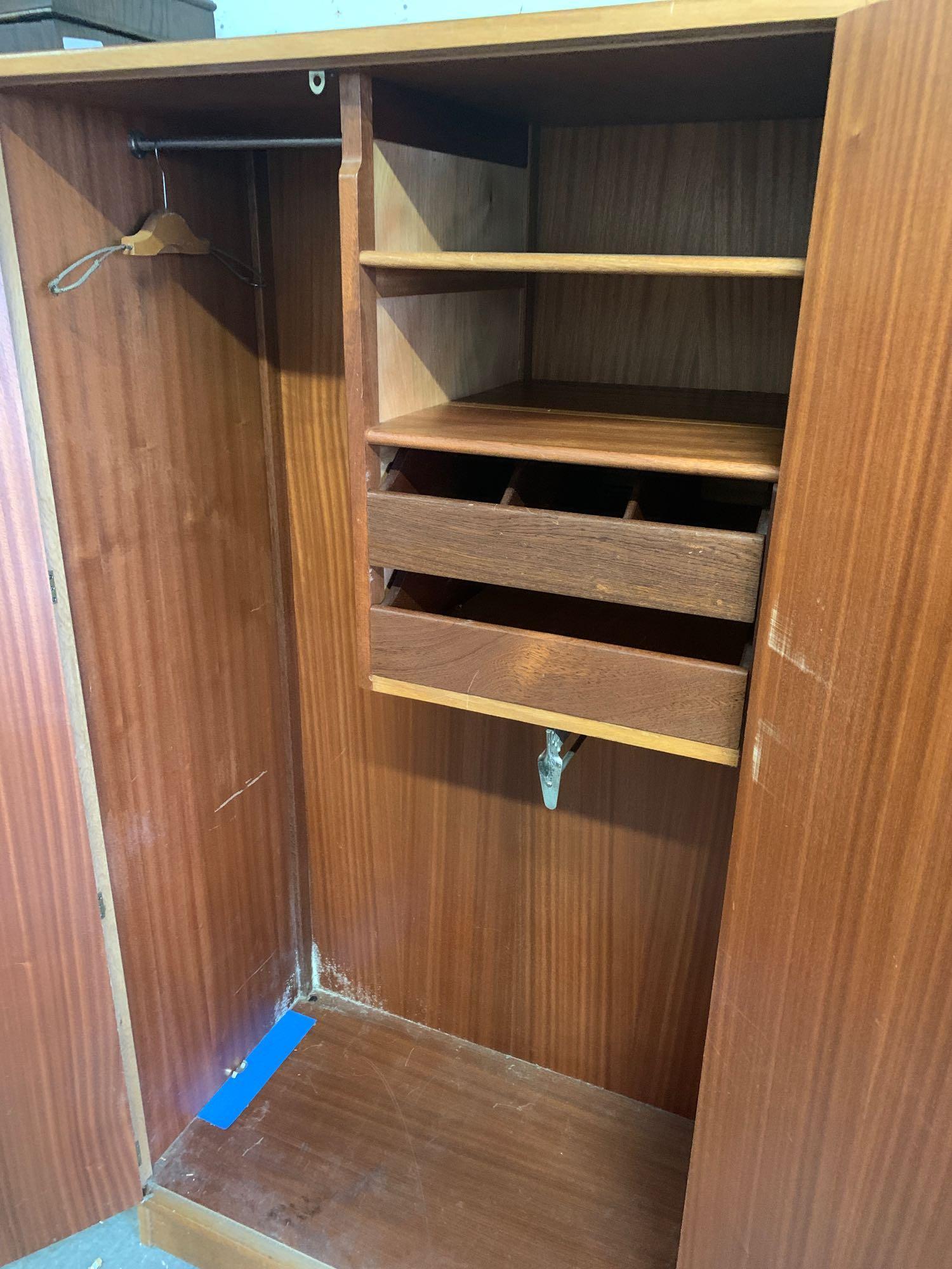 MID CENTURY G-PLAN WARDROBE ## KEY ## - Image 2 of 2