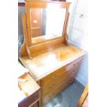 VIEWING/COLLECTION FOR THIS LOT IS AT ACCESS HOUSE, 157 THE BUTTS, FROME, BA11 4AQ MAHOGANY DRESSING