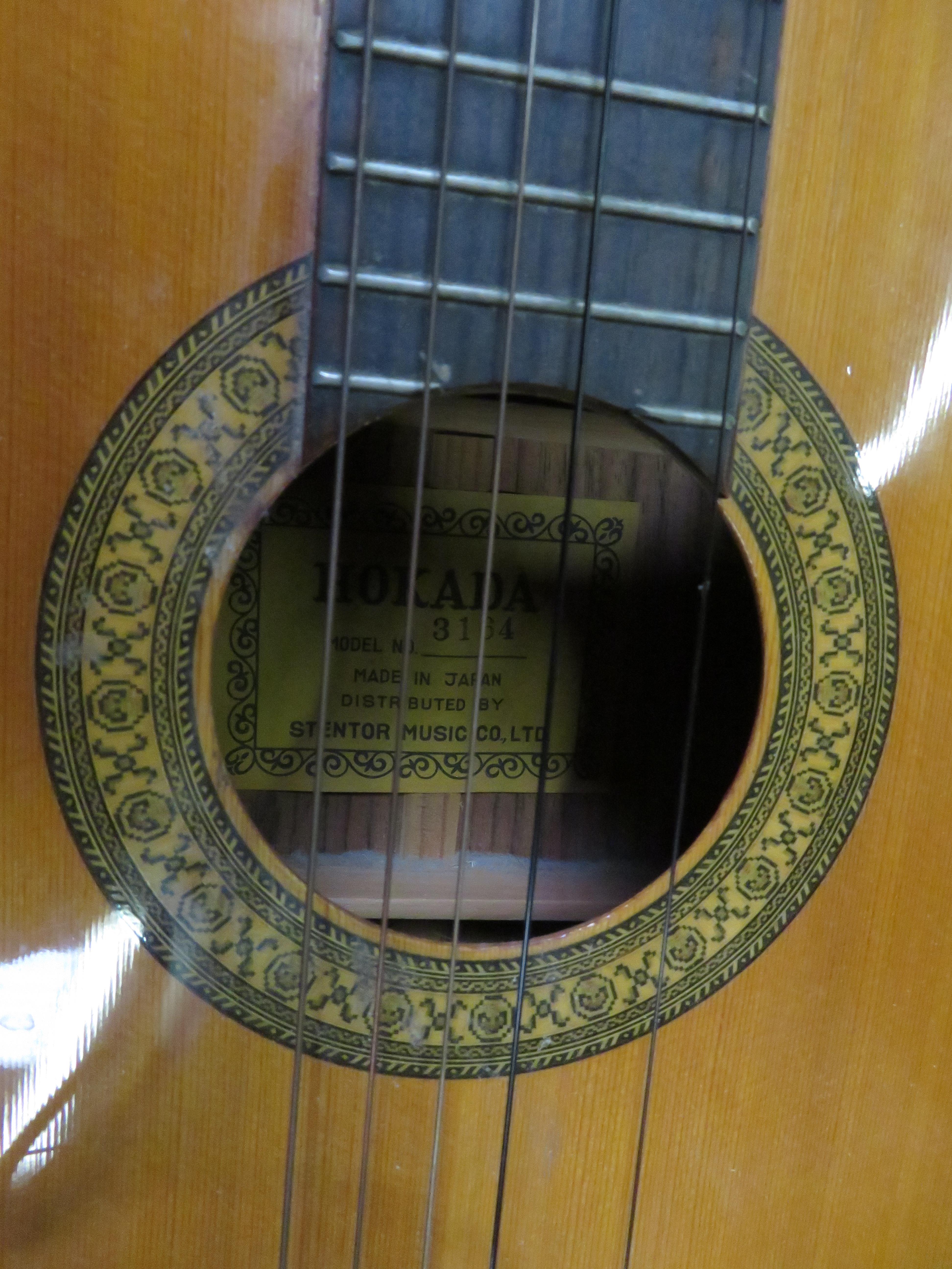 Classical guitar labelled Hokada 3164 Japan in case - Image 3 of 7