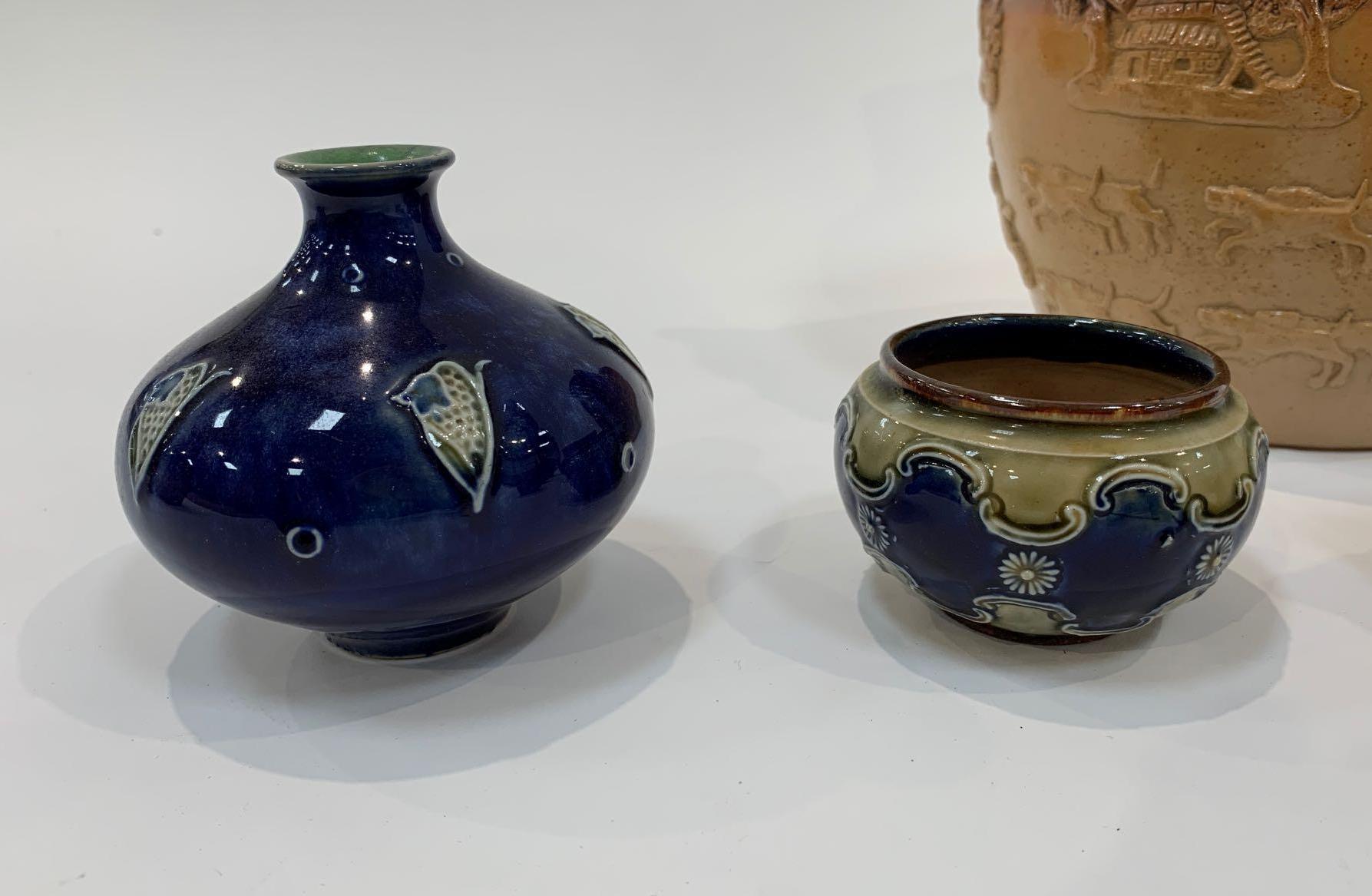 A small collection of Doulton Lambeth stoneware it - Image 8 of 10