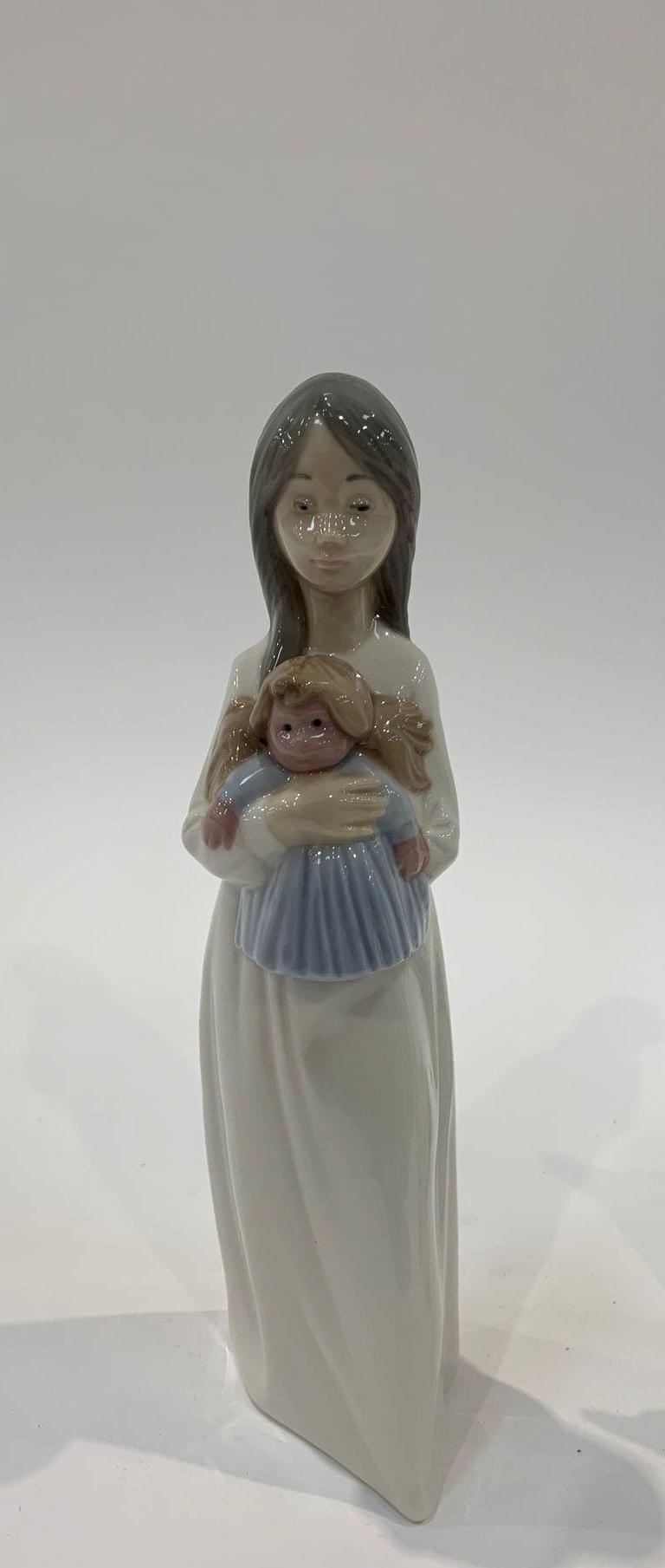 Five Nao figures of children including girl holdin - Image 6 of 6