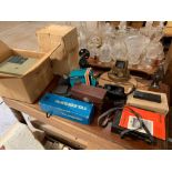 Collection of old photographic equipment, projecto