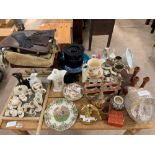 Collectables to include china plates, washstand/wa