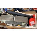 Electric planer