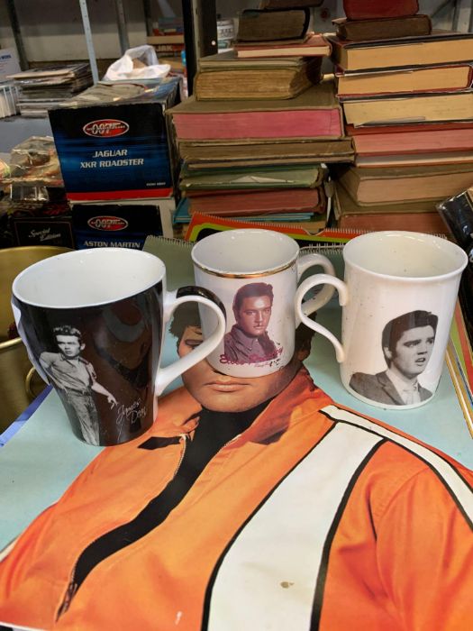 Collection of various Elvis Presley memorabilia to - Image 8 of 8