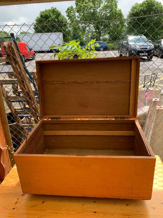 Orange painted wooden chest on wheels - Image 2 of 2