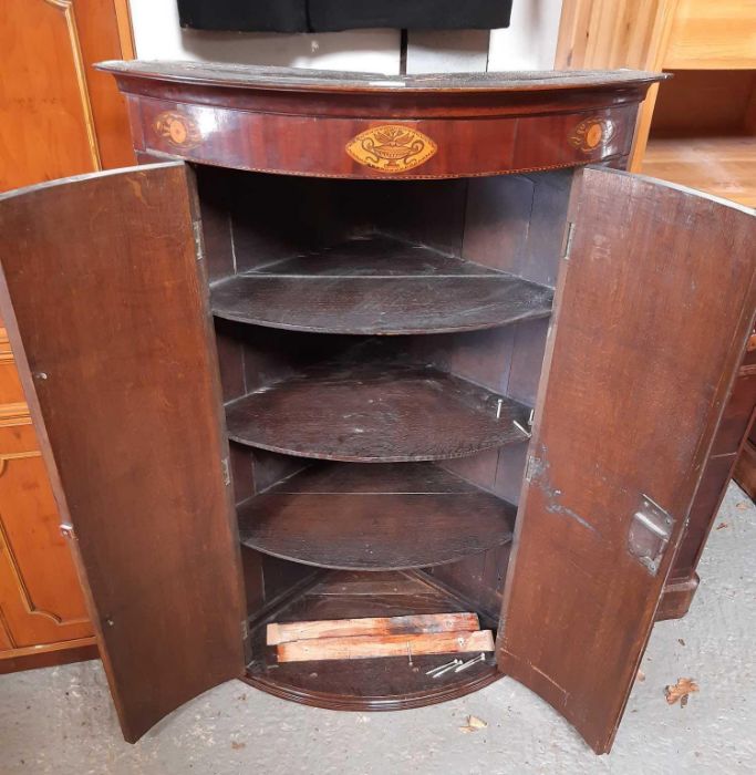 19th Century mahogany veneered corner cupboard - Image 4 of 4