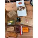 Quantity of vintage Cuban cigars & associated item