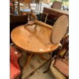Round pine kitchen table & pine occasional table