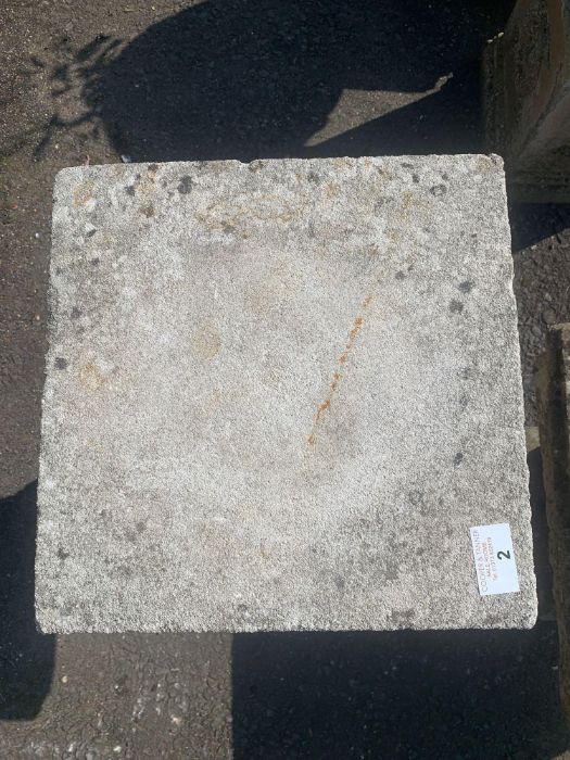 Reconstituted stone bird table - Image 4 of 4