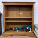 Small oak bookcase