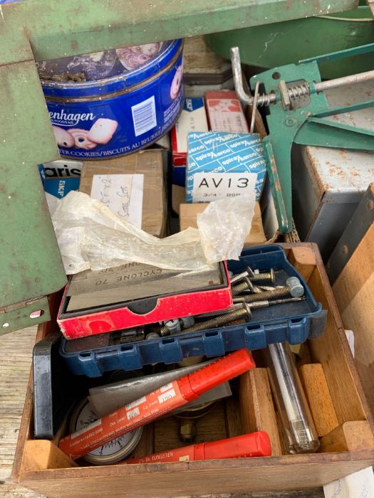 Shelf of items to include wooden box of files, wo - Image 4 of 4