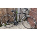 Mens Raleigh City Pioneer bicycle with front mudgu