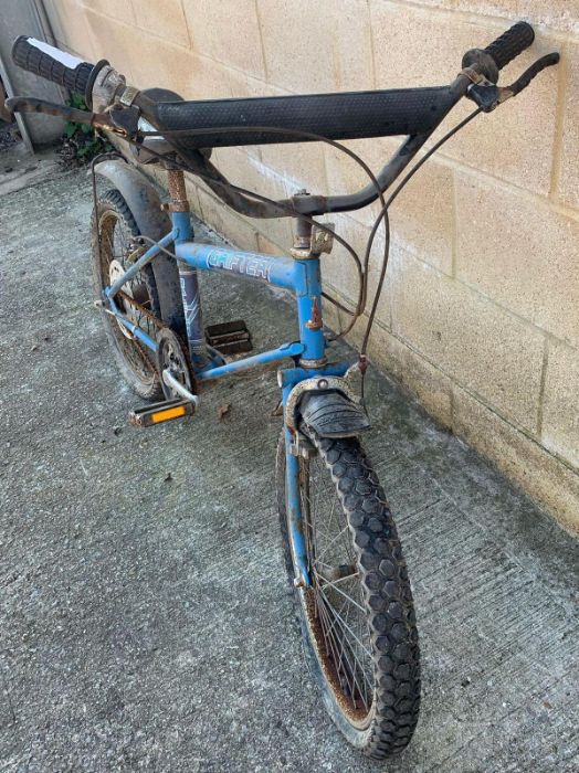 A vintage 1970's blue Raleigh Grifter - Image 7 of 9