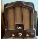 An Art Deco bakelite radio