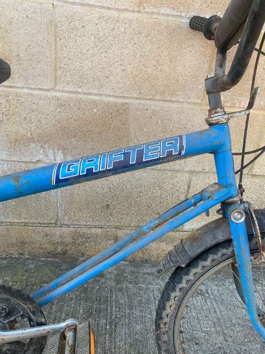 A vintage 1970's blue Raleigh Grifter - Image 3 of 9