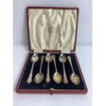 A cased set of six silver tea spoons, 73 g (2.3 tr