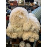 4 sheepskin rugs