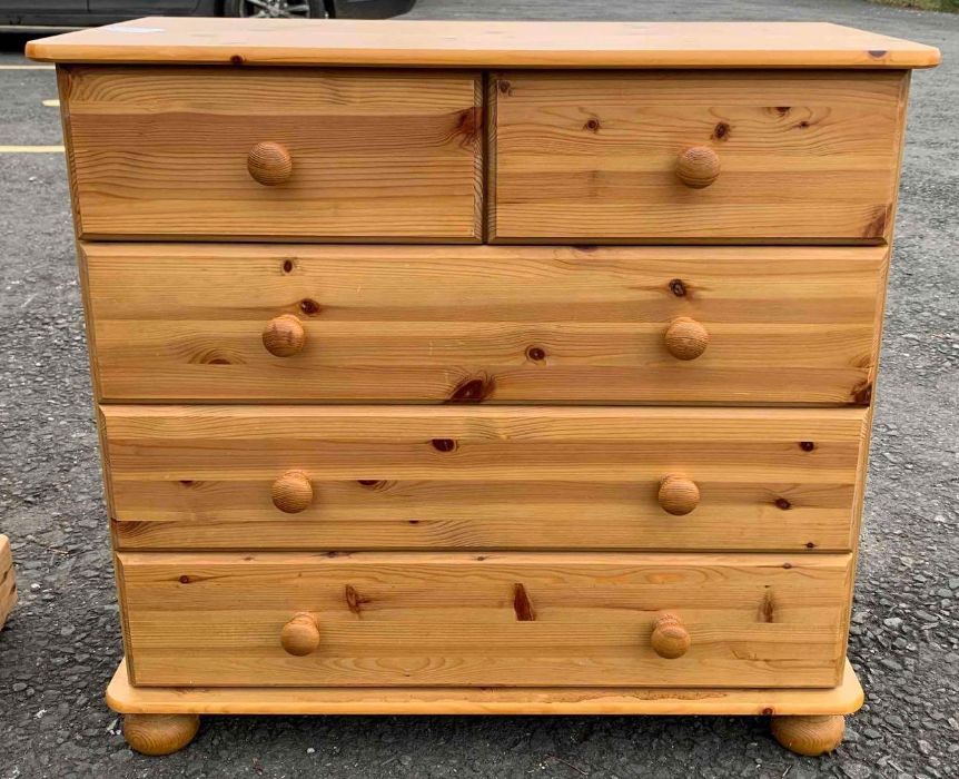 Pine chest of drawers, 2 short, 3 long, condition