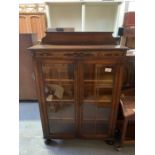 Glazed cupboard, condition requests and additional
