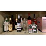 Small collection of alcohol to include miniature b